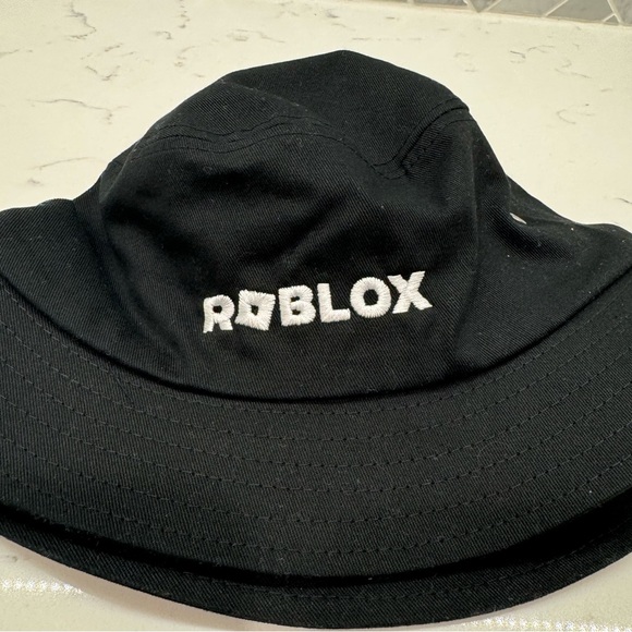 Roblox Bucket Hat - Picture 5 of 5
